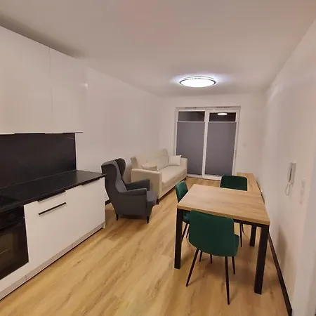 Podłęże Trawniki Industrial Zone Apartament *