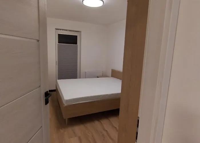 Podleze Trawniki Industrial Zone דירה *